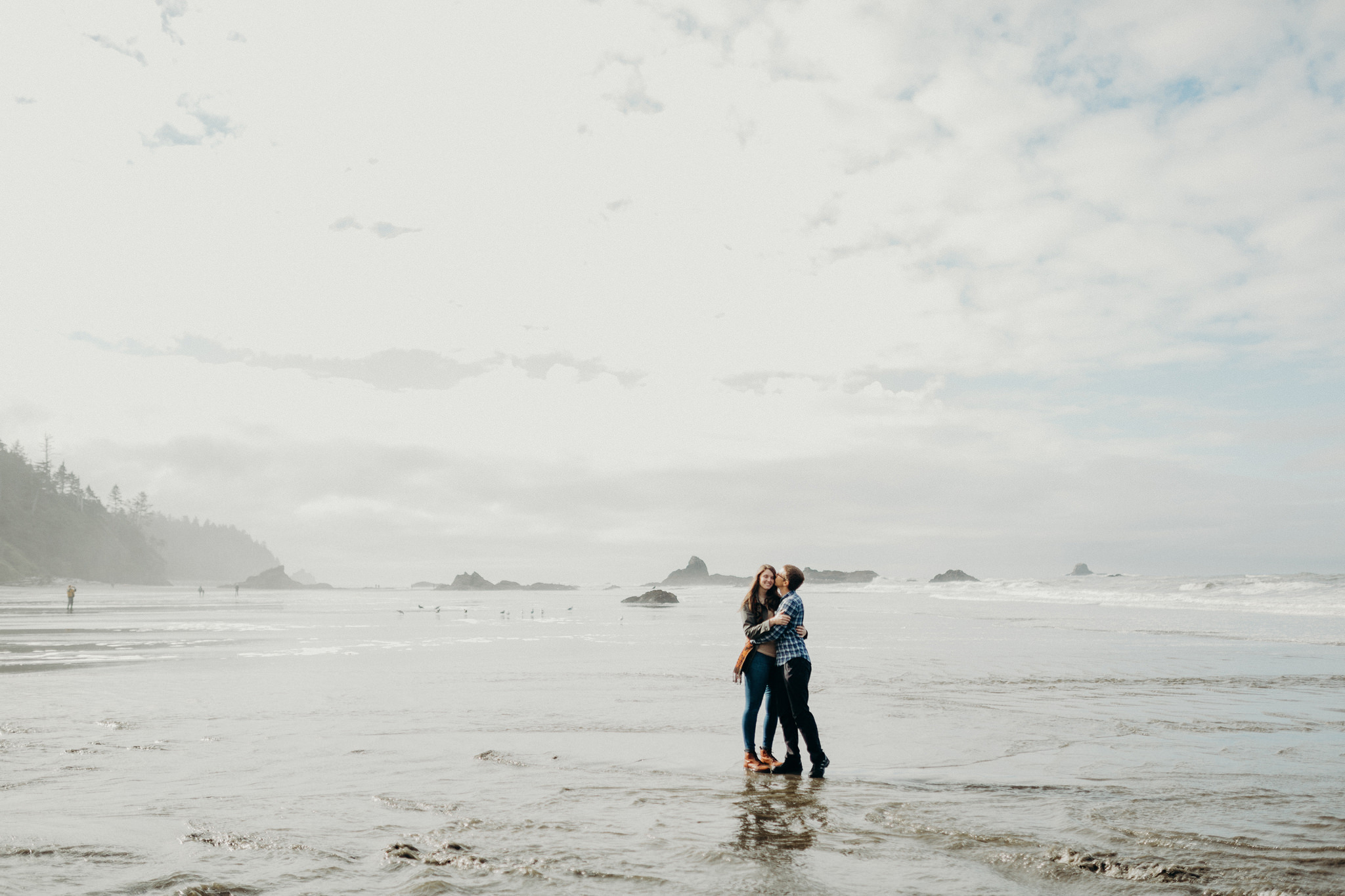 ruby beach washington engagement photos