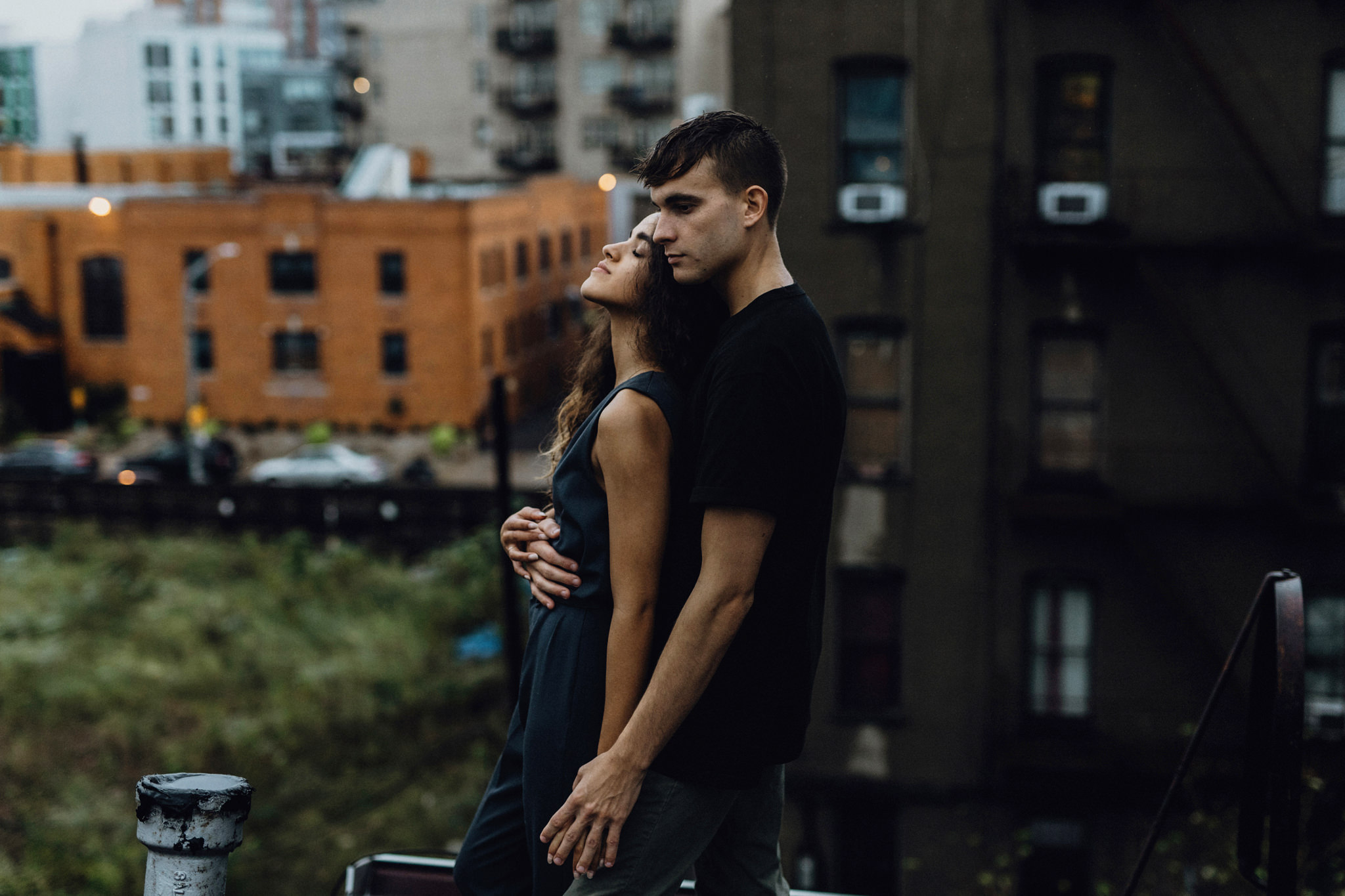 nyc rooftop engagement photos