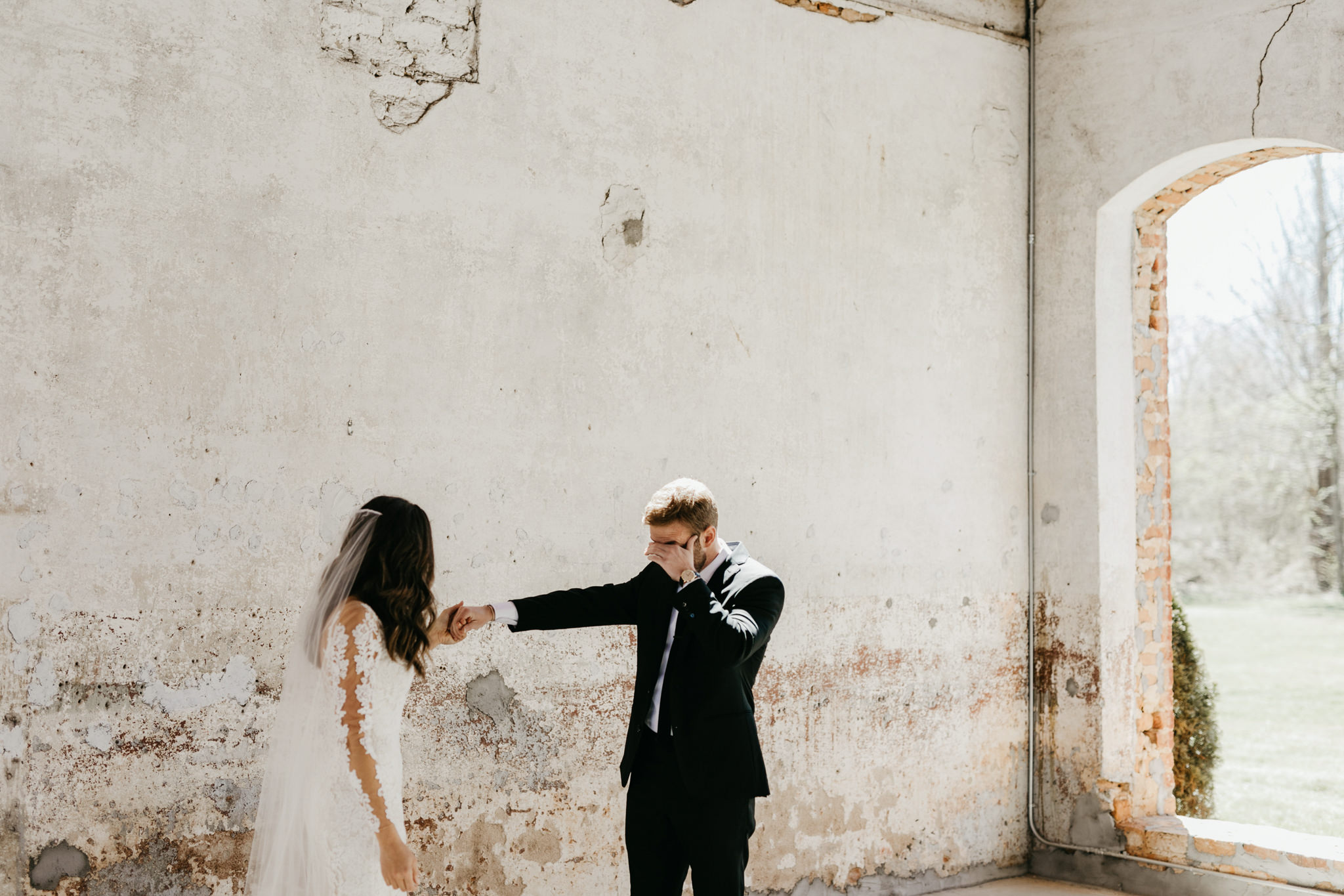 best groom reaction first look