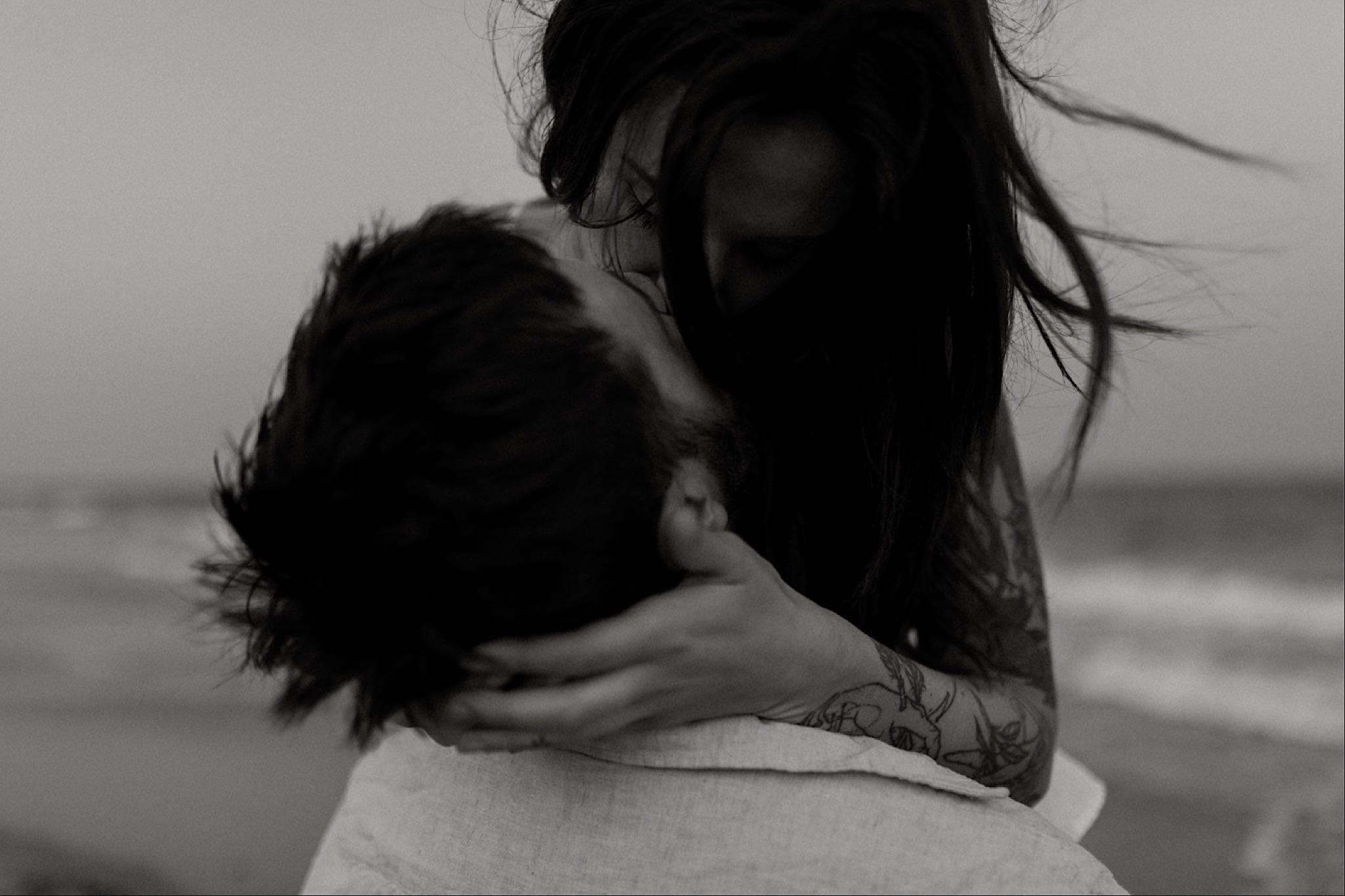 moody charleston engagement photos