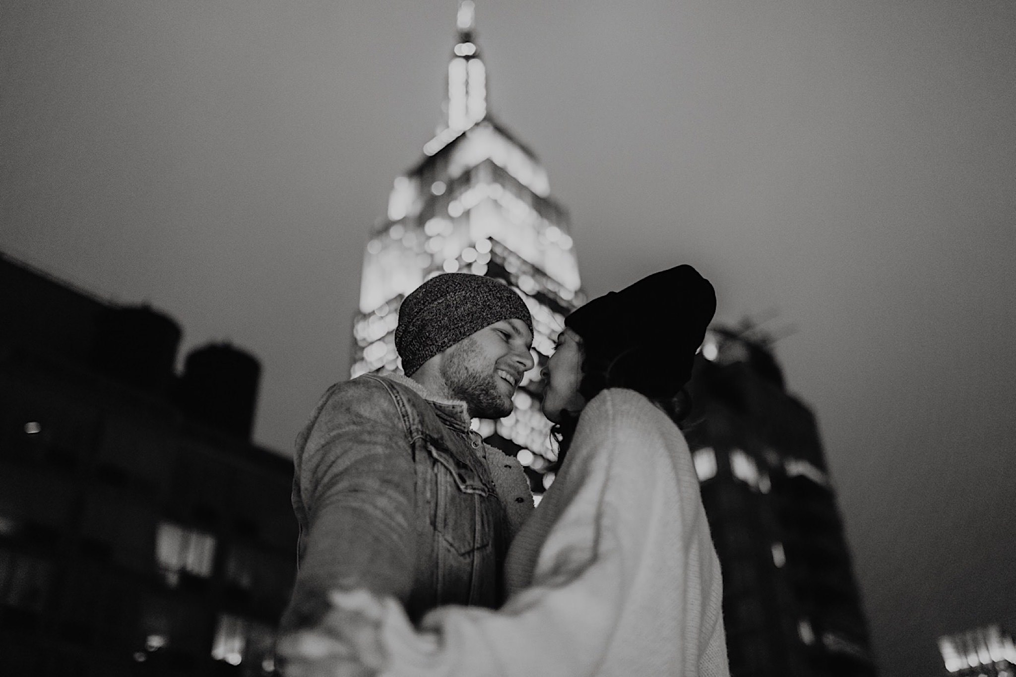 empire state building nyc engagement photos