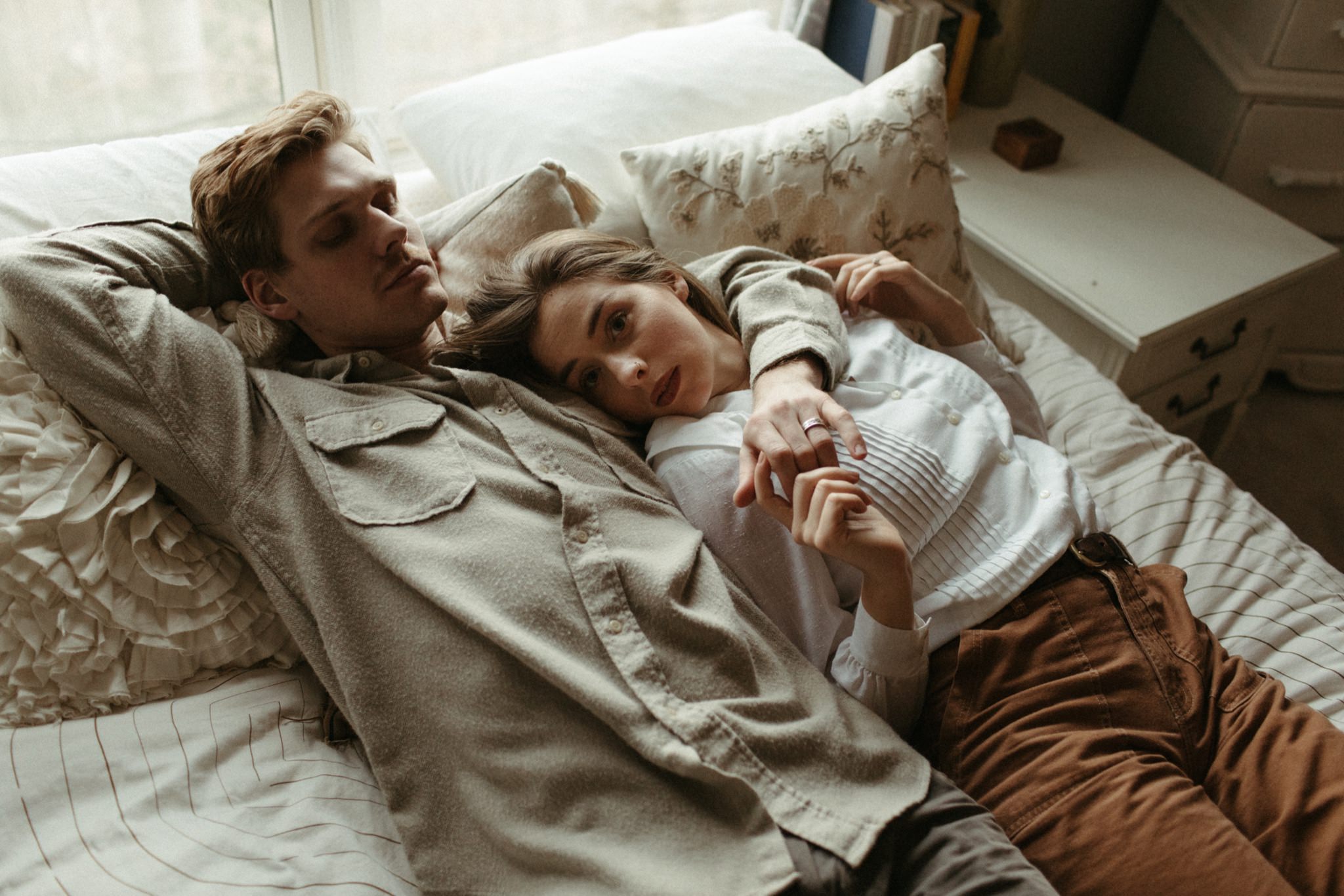 cozy mountain in-home photo shoot