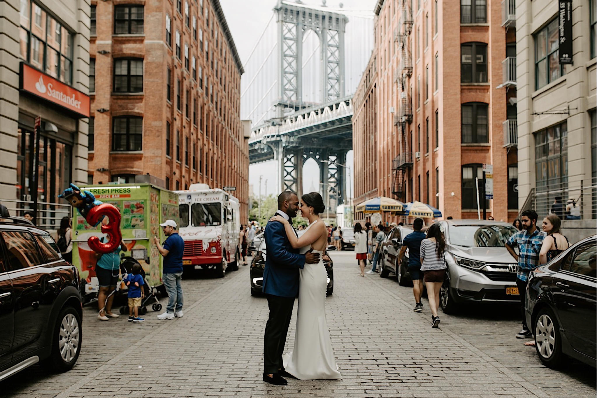 iconic dumbo brooklym wedding