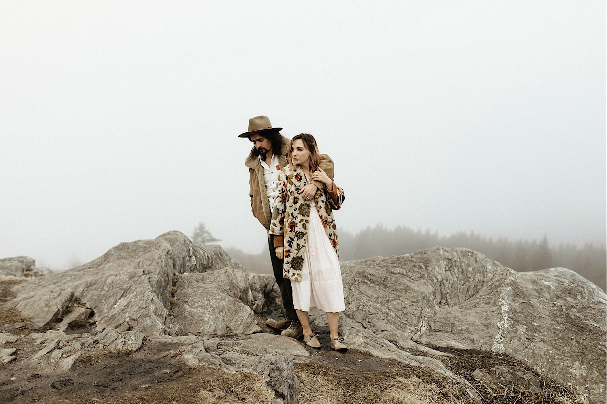 foggy black balsam knob couples session