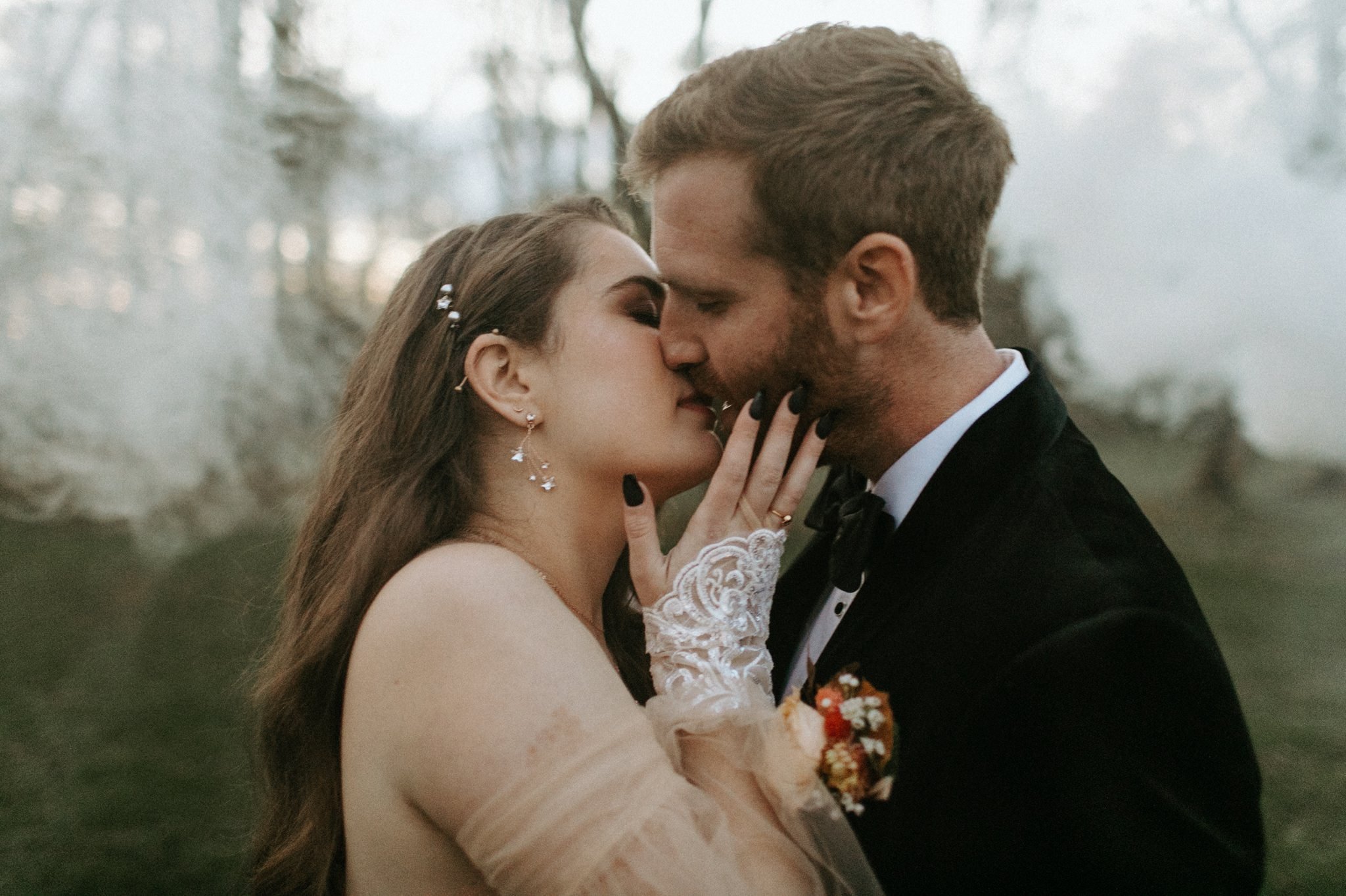 intimate moody southeast wedding photographer