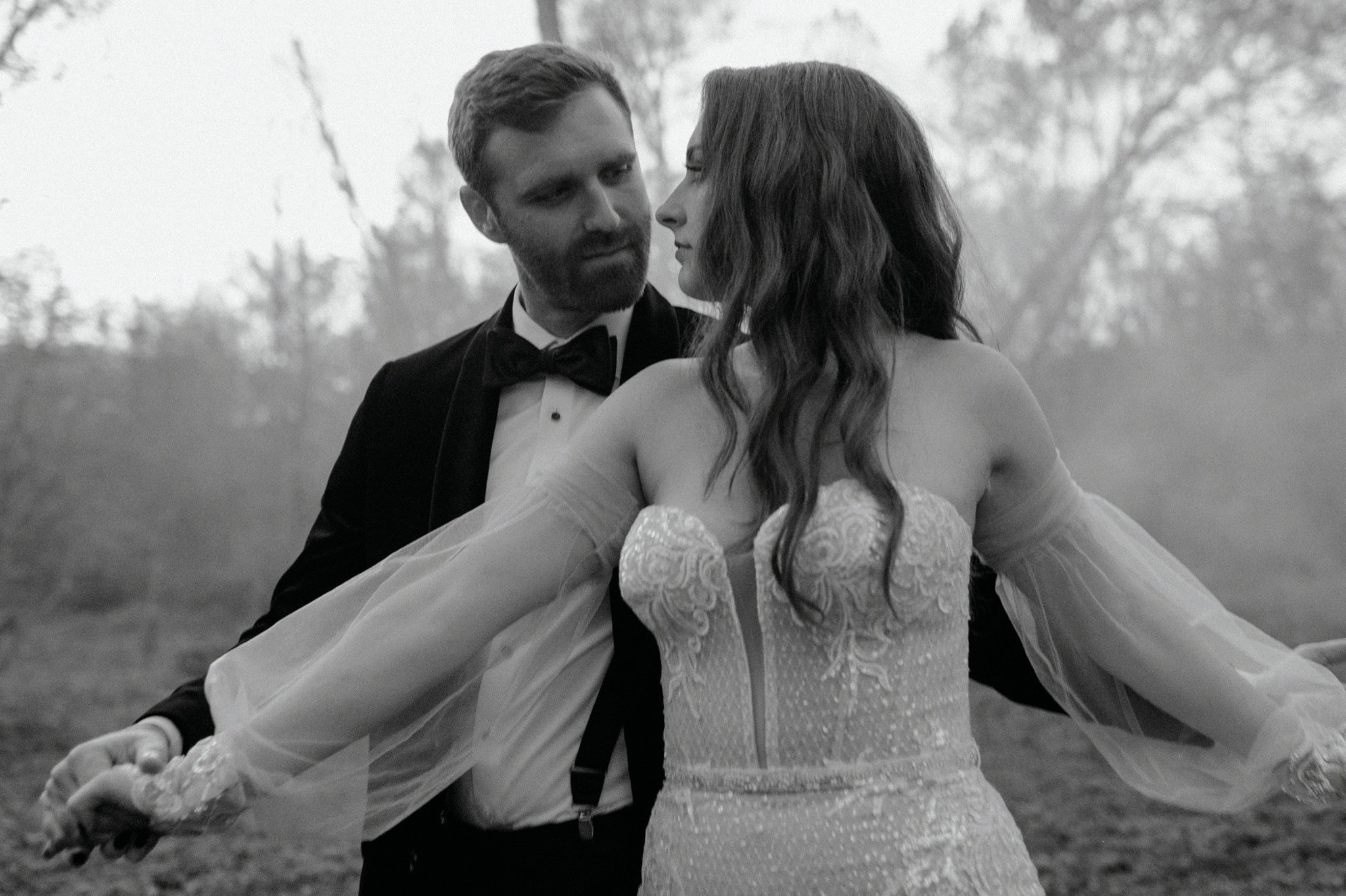 intimate moody southeast wedding photographer
