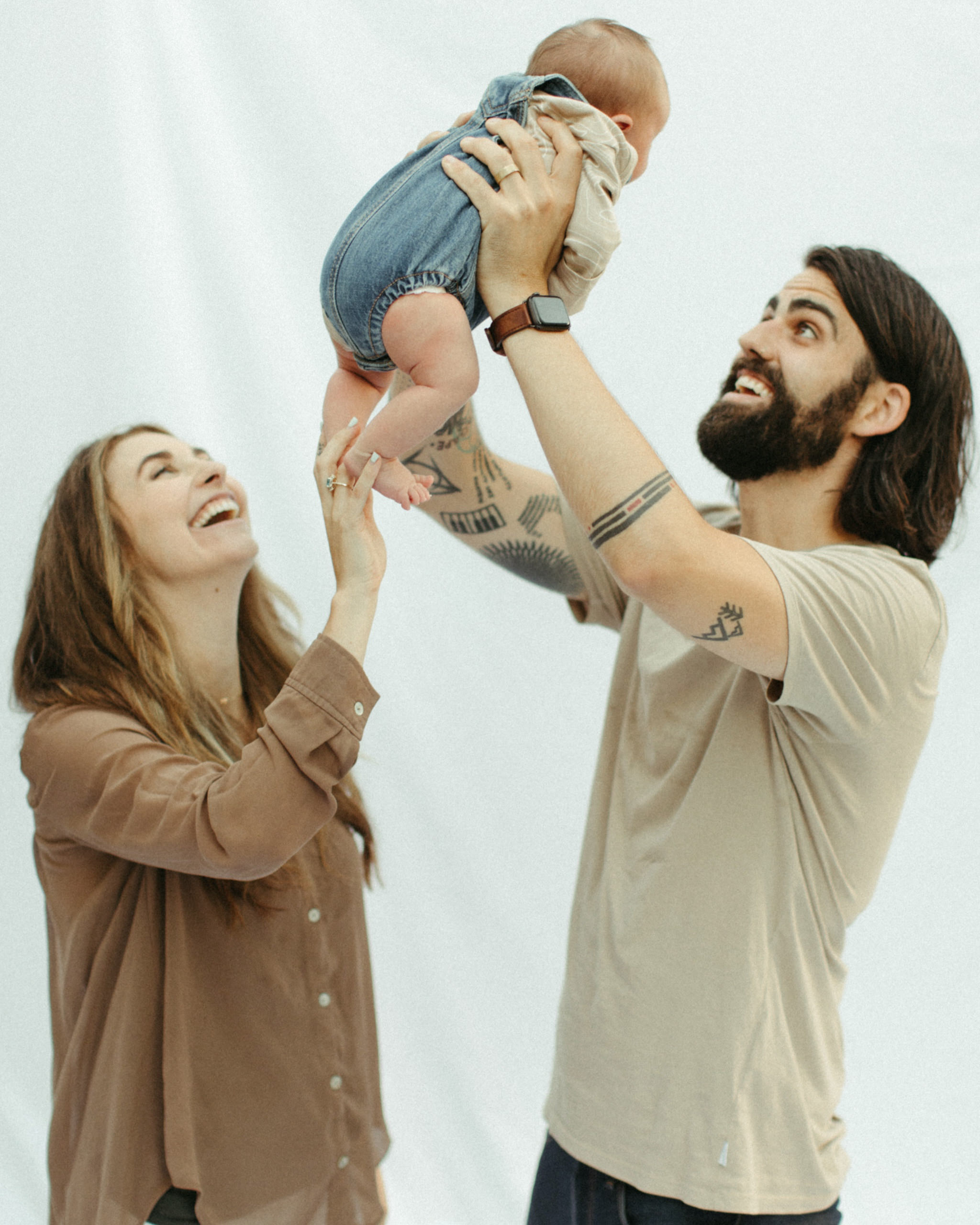 lifestyle newborn photos