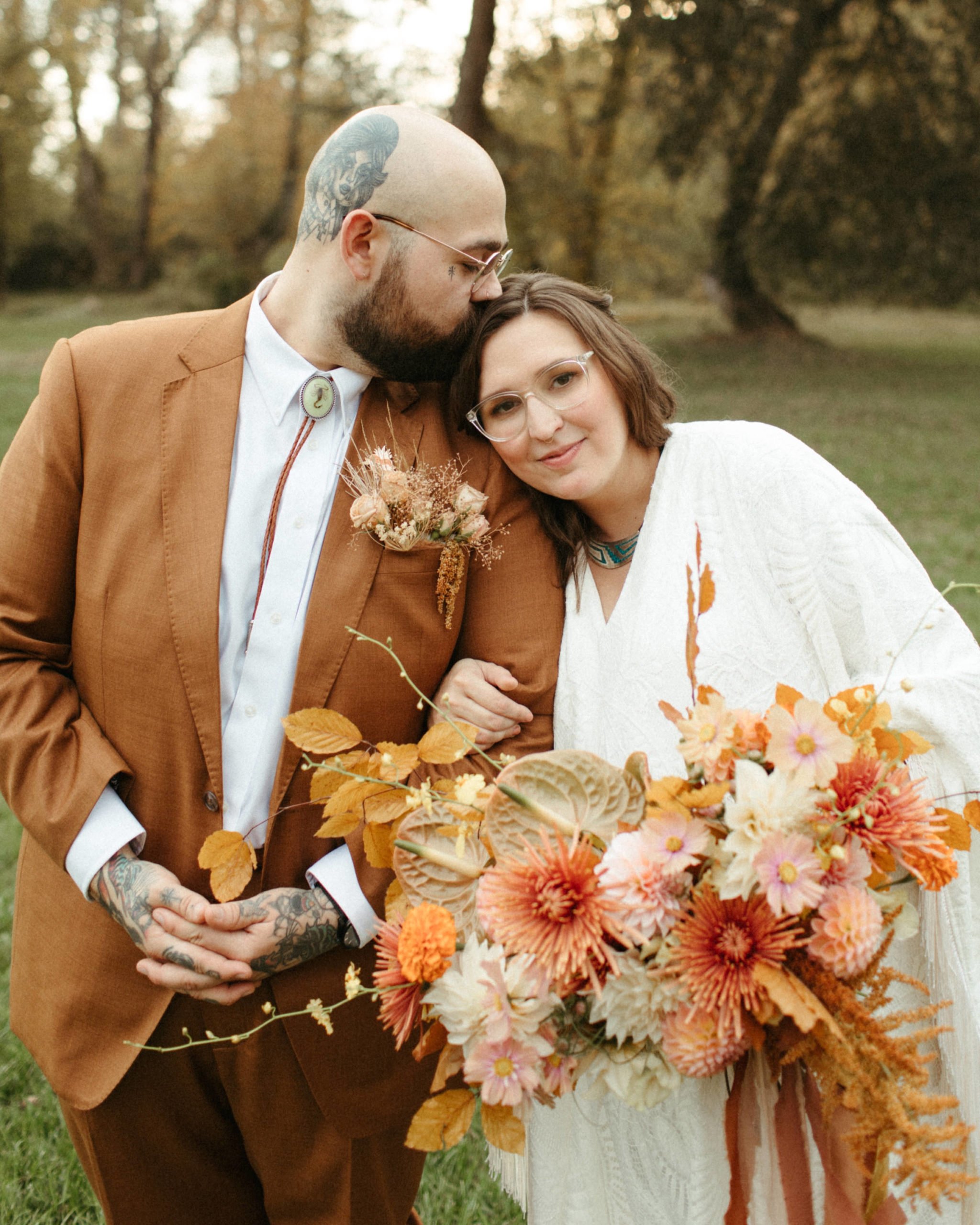 wedding poses for pregnancy
