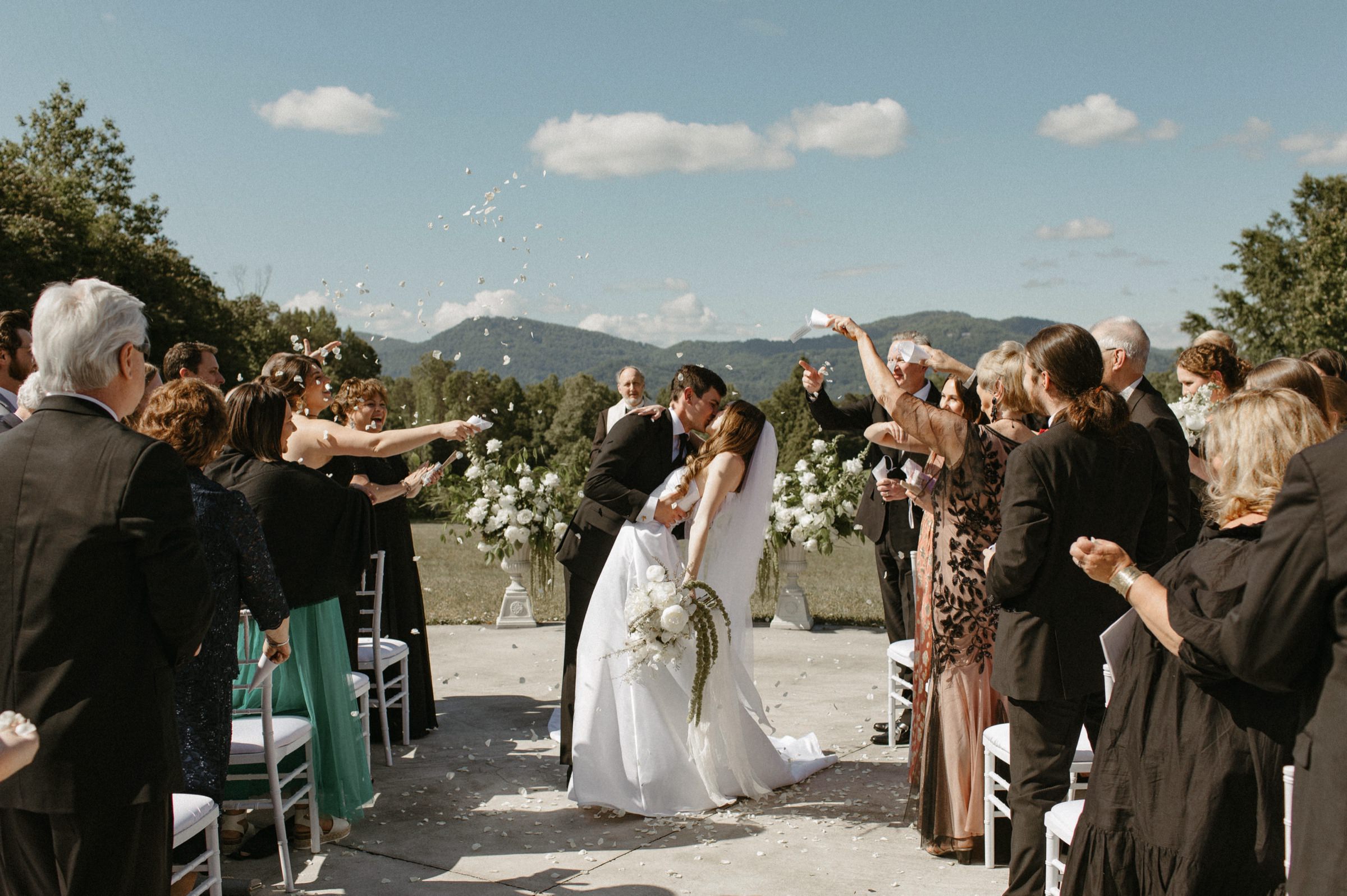 hotel domestique wedding ceremony