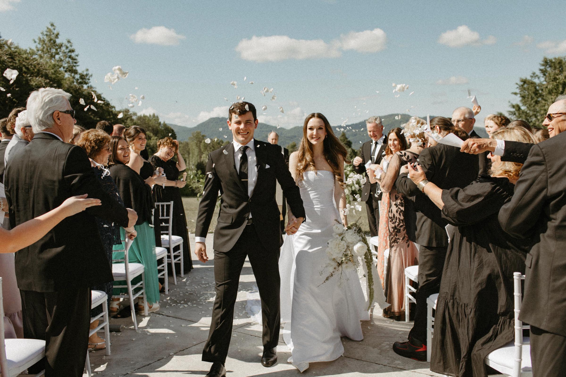 hotel domestique wedding ceremony