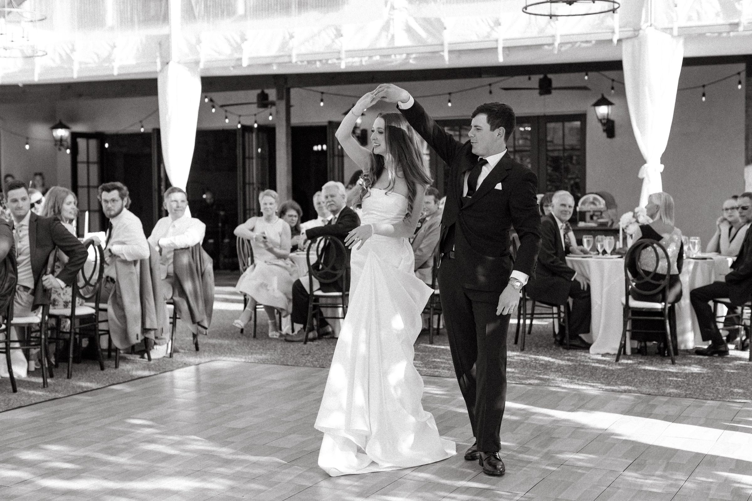 first dance hotel domestique
